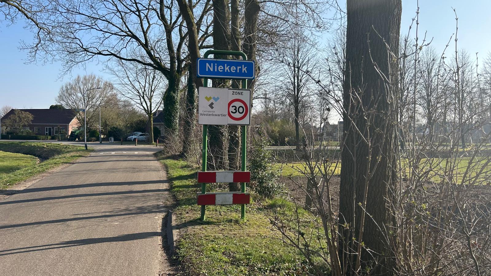 Plaatsnaambord - Niekerk