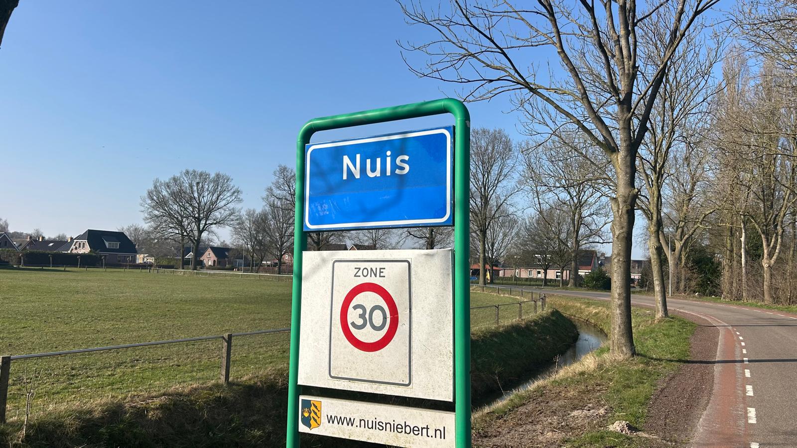 Plaatsnaambord - Nuis