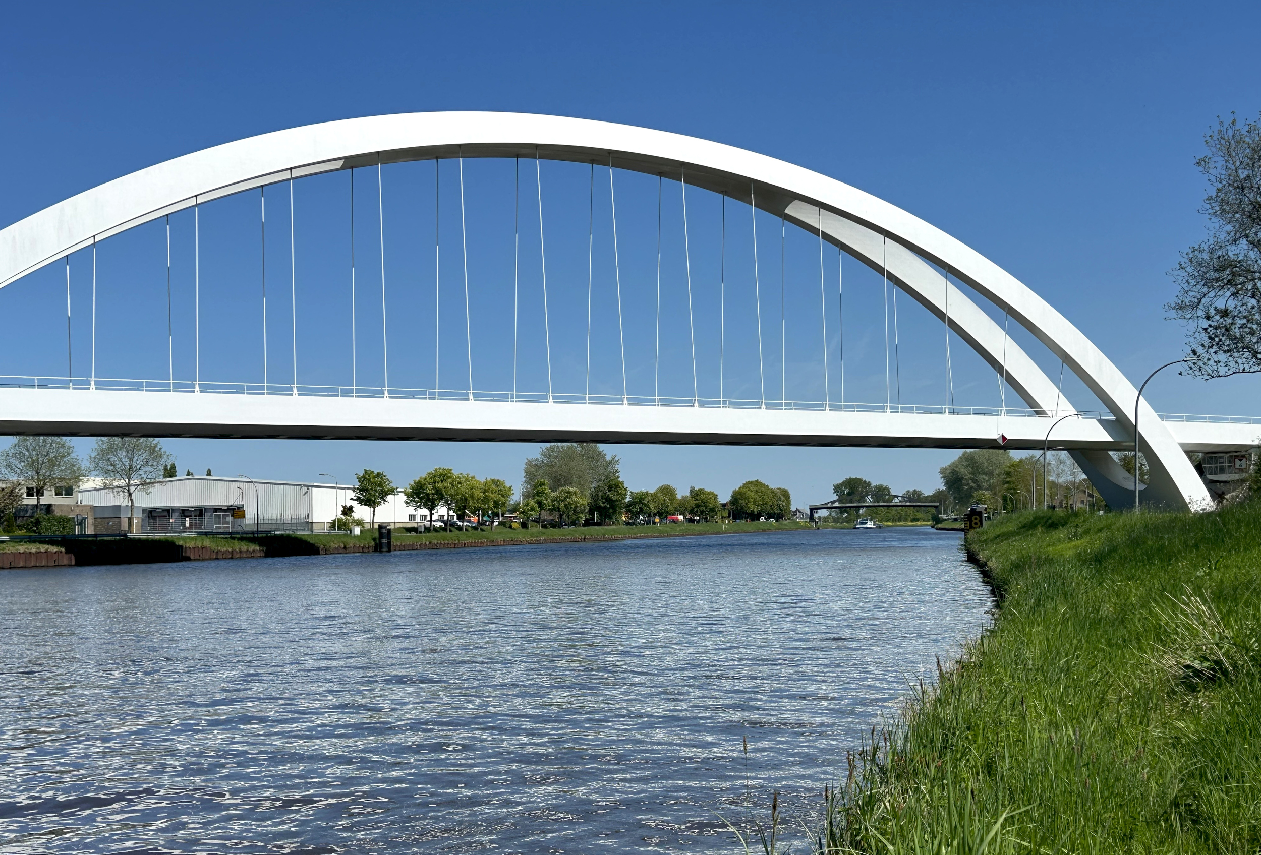 VanStarkenborgkanaal met bruggen