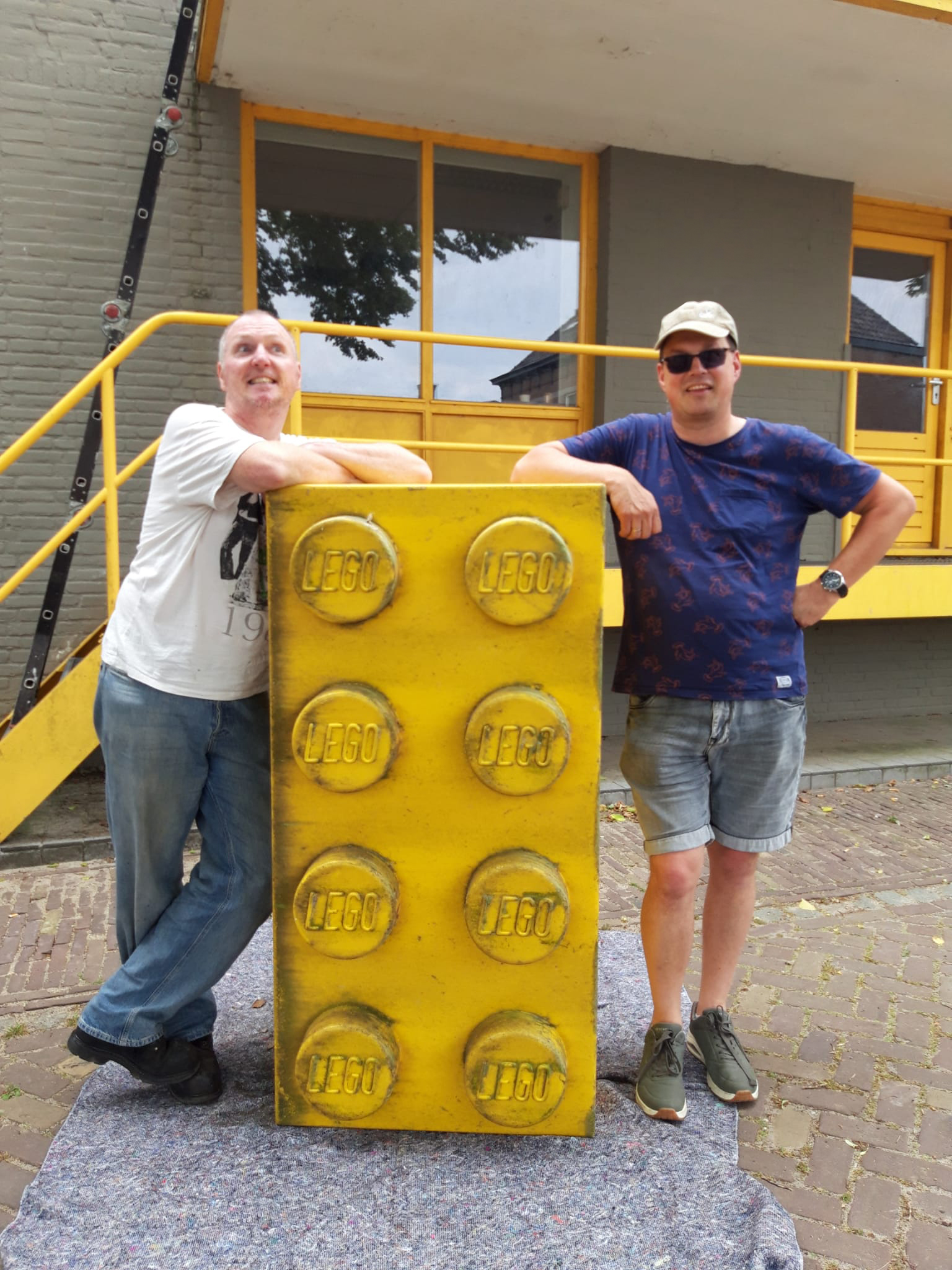 LEGIO-museum Grootegast haalt steen op