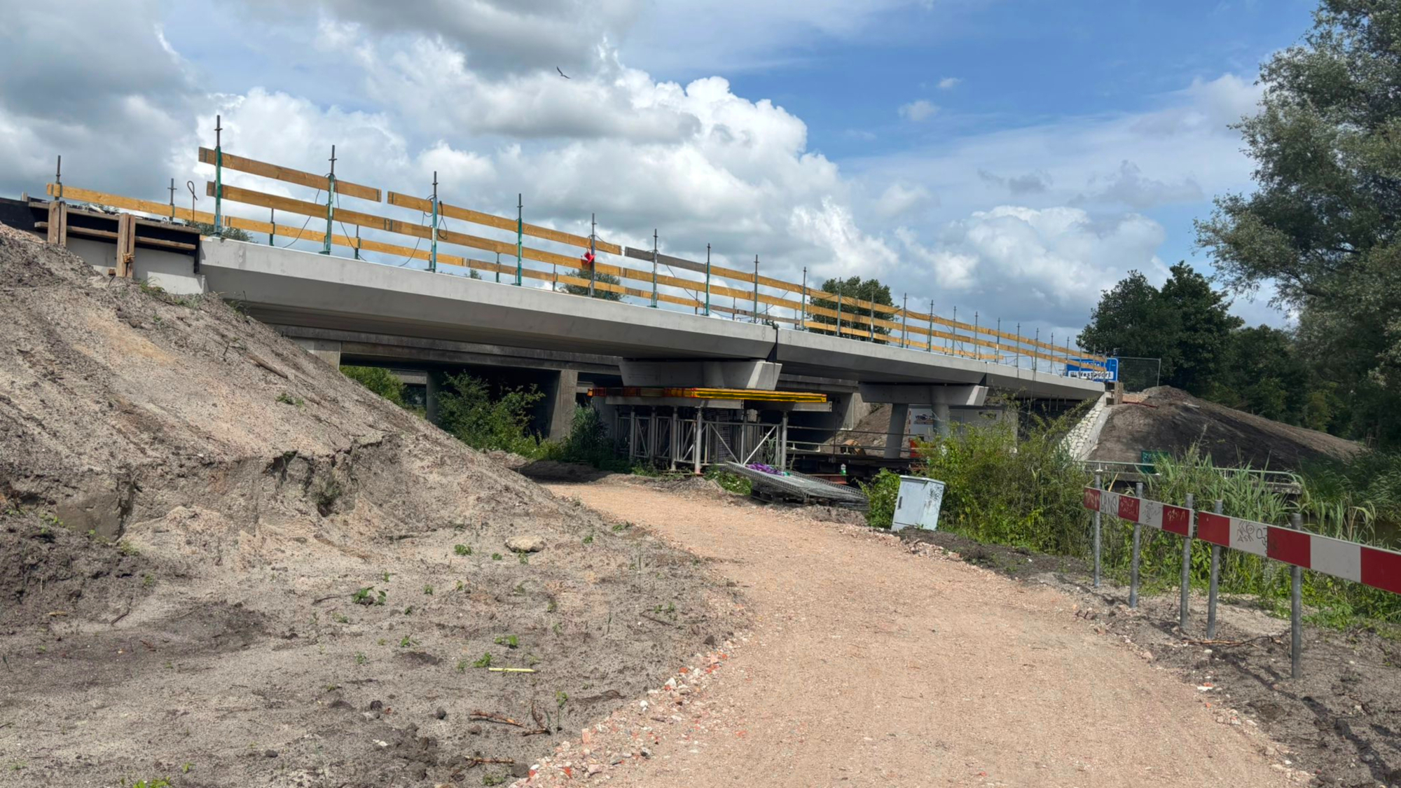 fietsbrug bij Matsloot -Foto Bert Flonk 2025-06-15