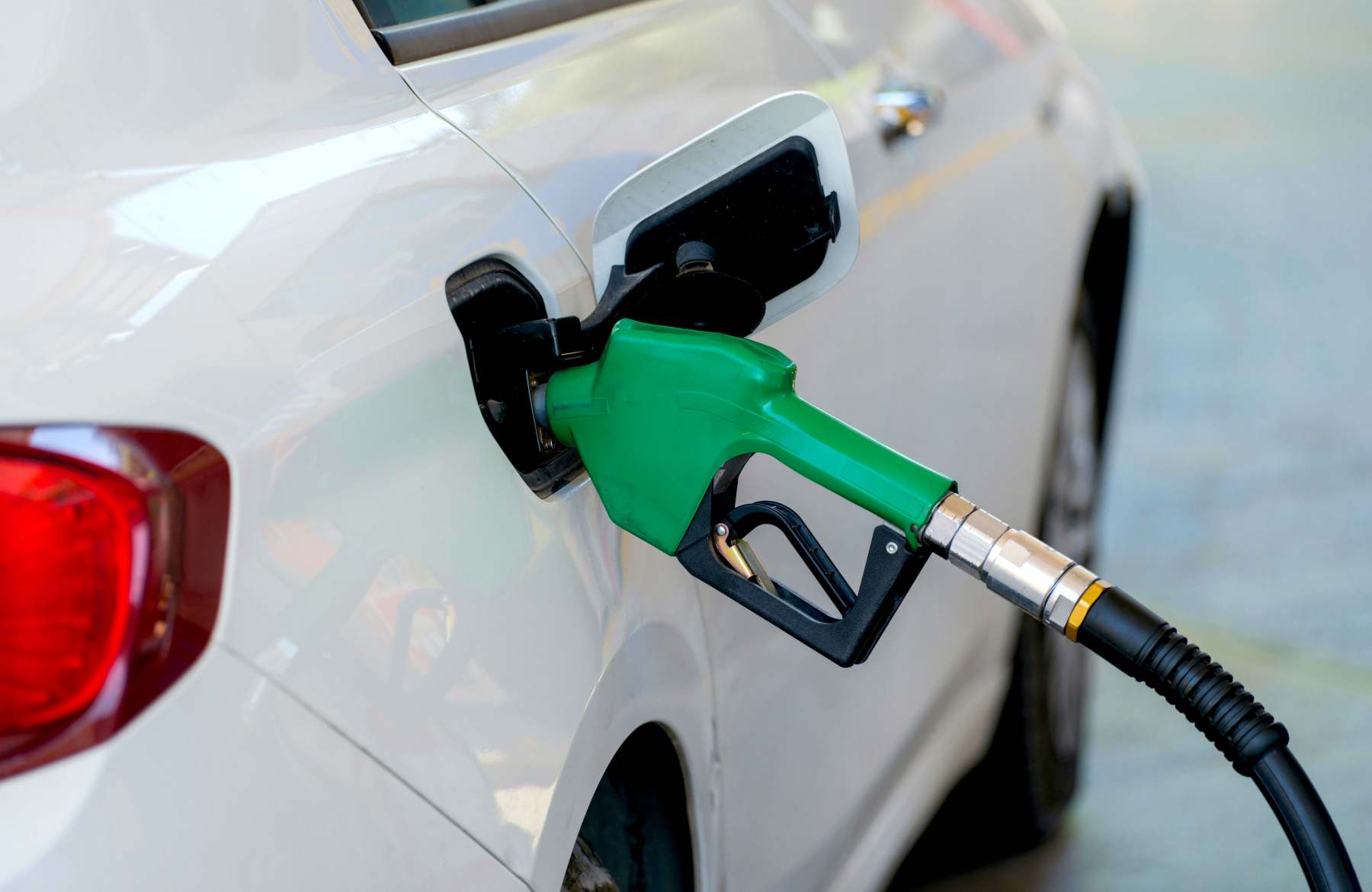 benzine tanken - pexels-enginakyurt