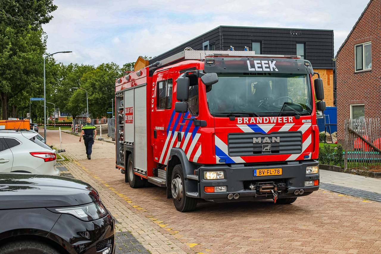Brandweer Leek gealarmeerd voor gaslek aan van Panhuyslaan