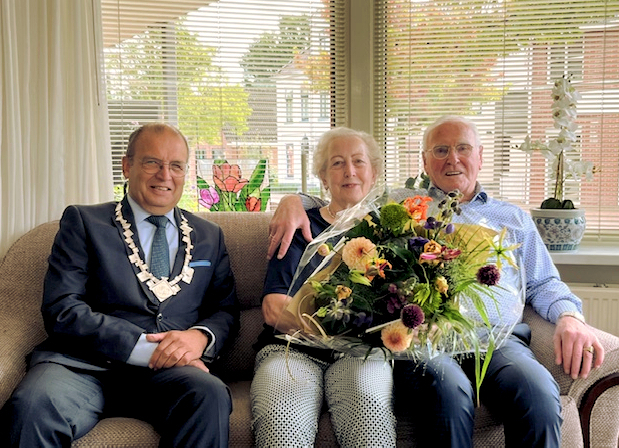 Echtpaar Kloosterman 60 jaar-foto TreesKloosterman