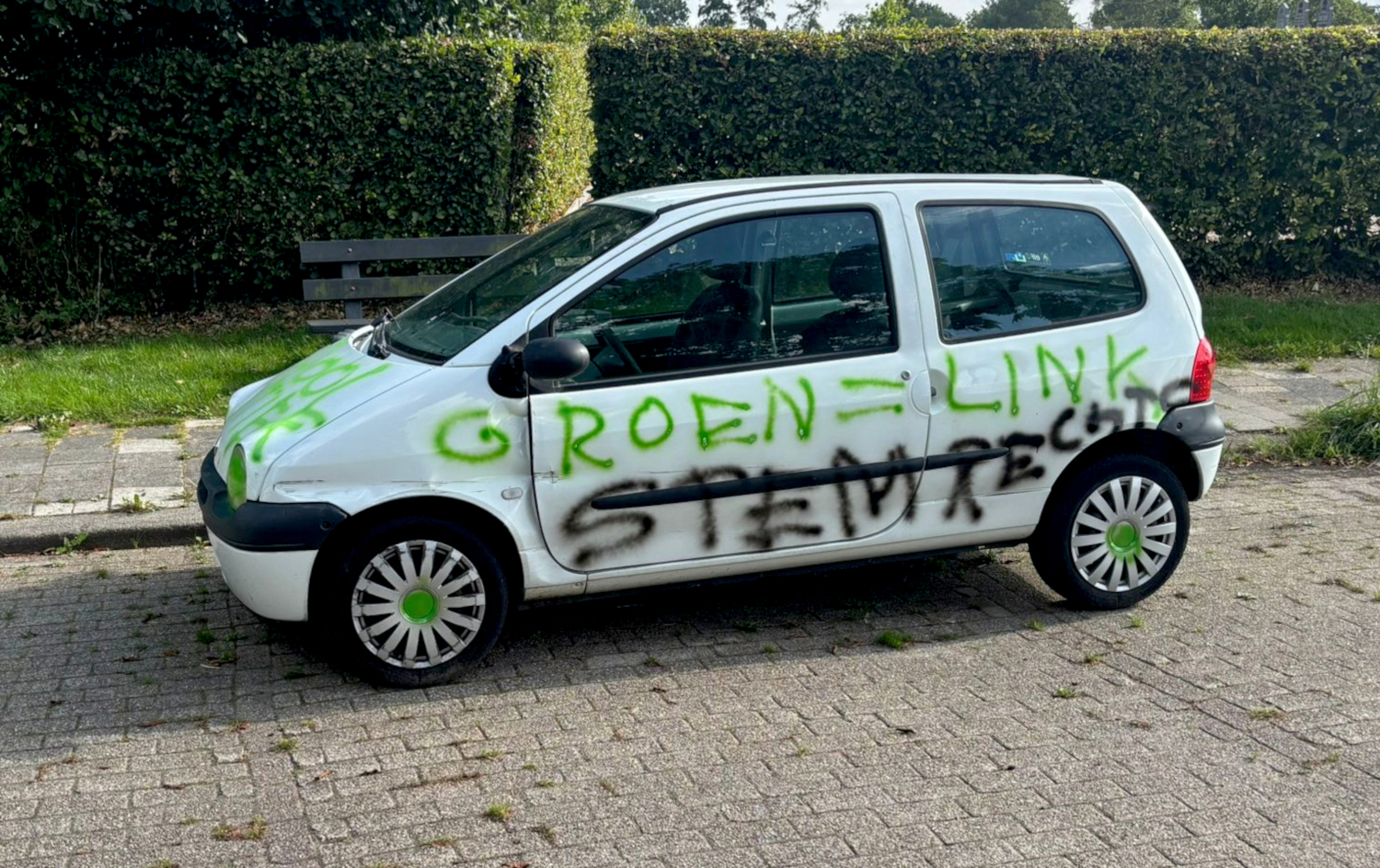 auto francaise Grootgegast - Bert Flonk 2025