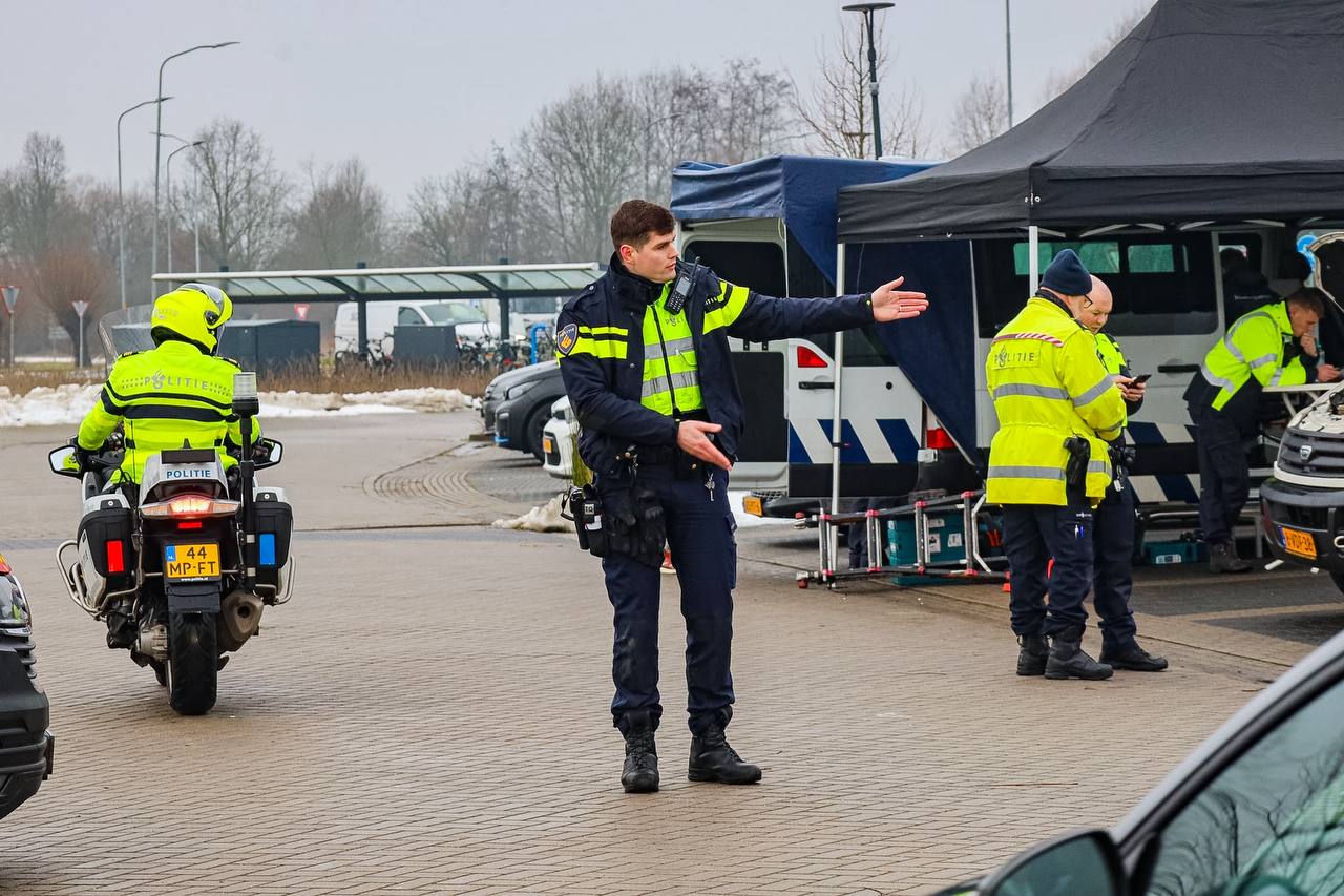Grootschalige verkeerscontrole in Leek