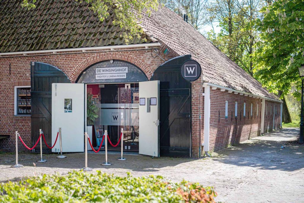 Filmhuizen in Leek en Roden draaien als een trein