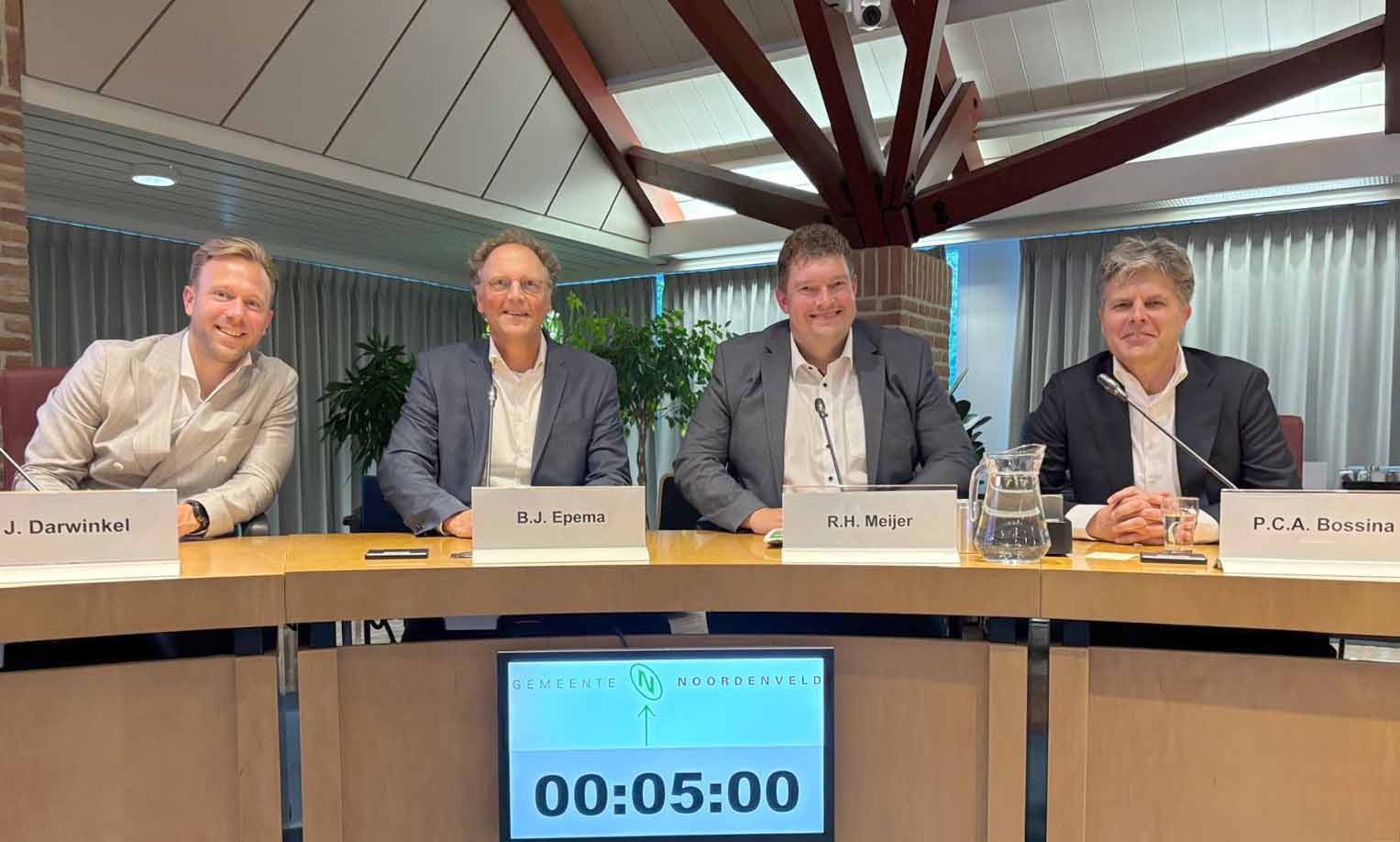 Nieuwe wethouders en raadsleden donderdagavond beëdigd op gemeentehuis