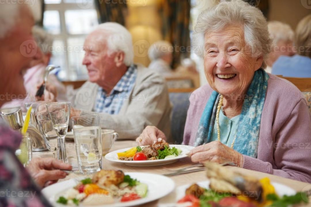 Oude mensen eten restaurant