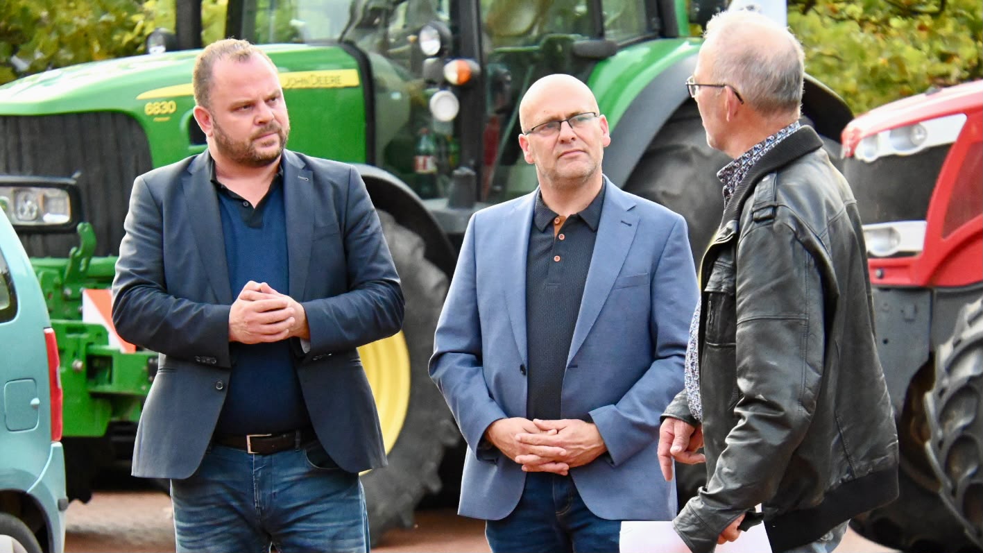 Boerenprotest Zuidhorn Gemeentehuis
