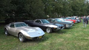 Het American Car Event op het Jaarbeursterrein in Roden heeft zondagmiddag zo'n 5.000 bezoekers getrokken volgens de organisatie