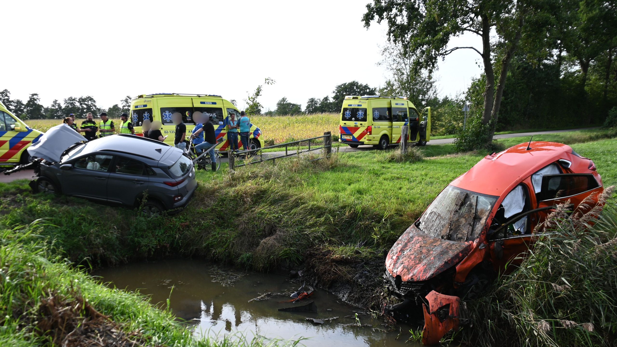 Zware botsing Doezum Afbeelding 8