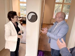 5-Jarig jubileum van Werelderfgoed Veenhuizen gevierd met onthulling plaquette