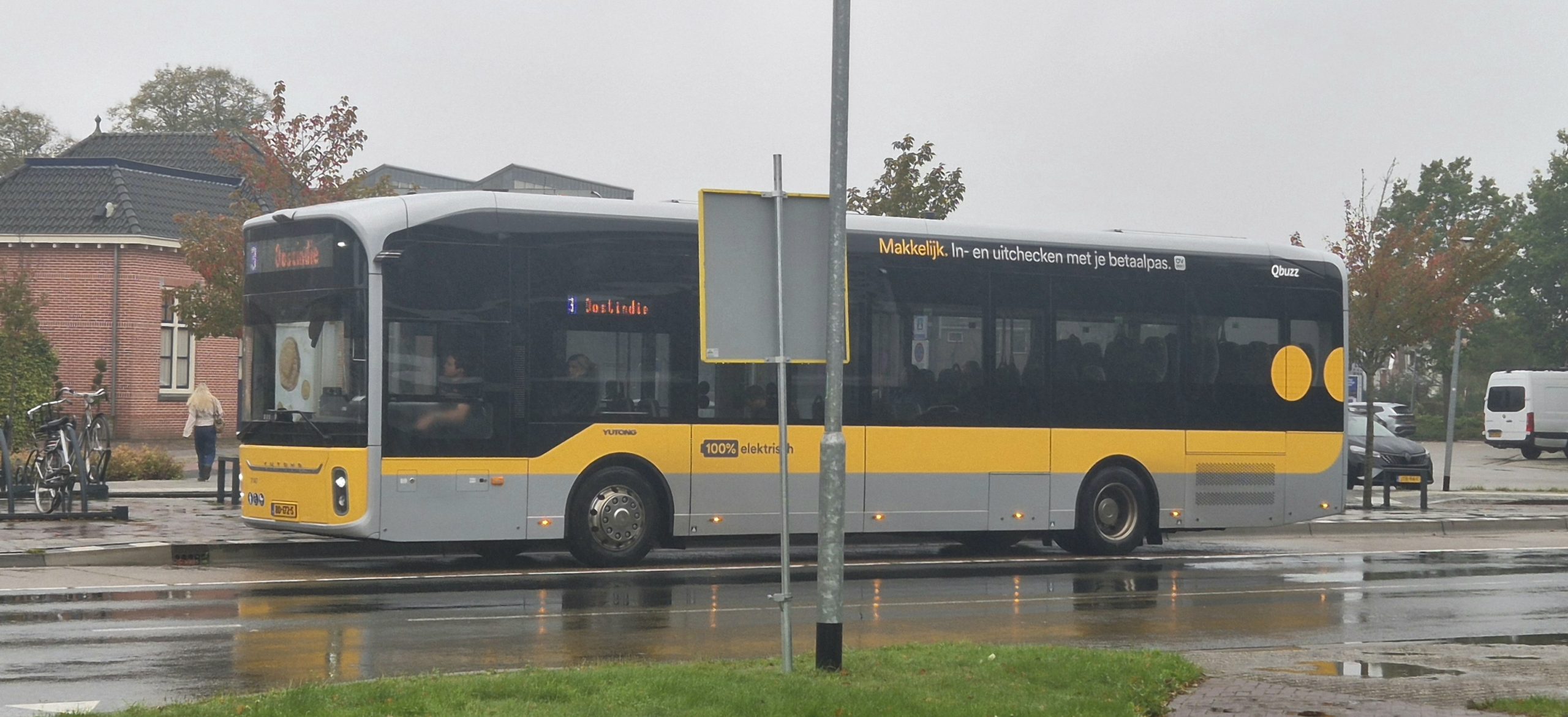 Bus Qbuzz