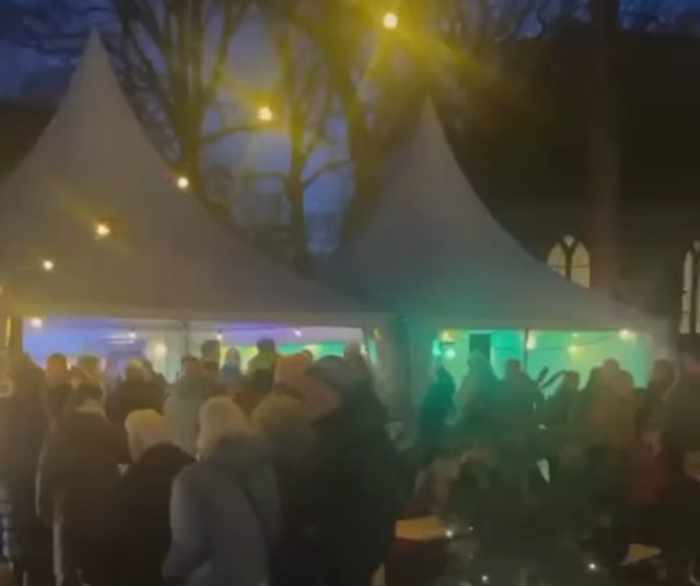 De Brink in Roden verandert in winters decor tijdens Weihnachtsmarkt